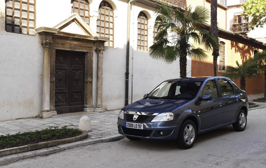  Dacia Logan 2008 года  (фото 41 из 81)